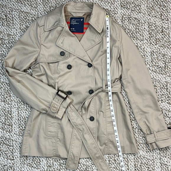 AMERICAN EAGLE OUTFITTERS TRENCH COAT TAN WITH STRIPES 100% Cotton Size Medium - Picture 15 of 16